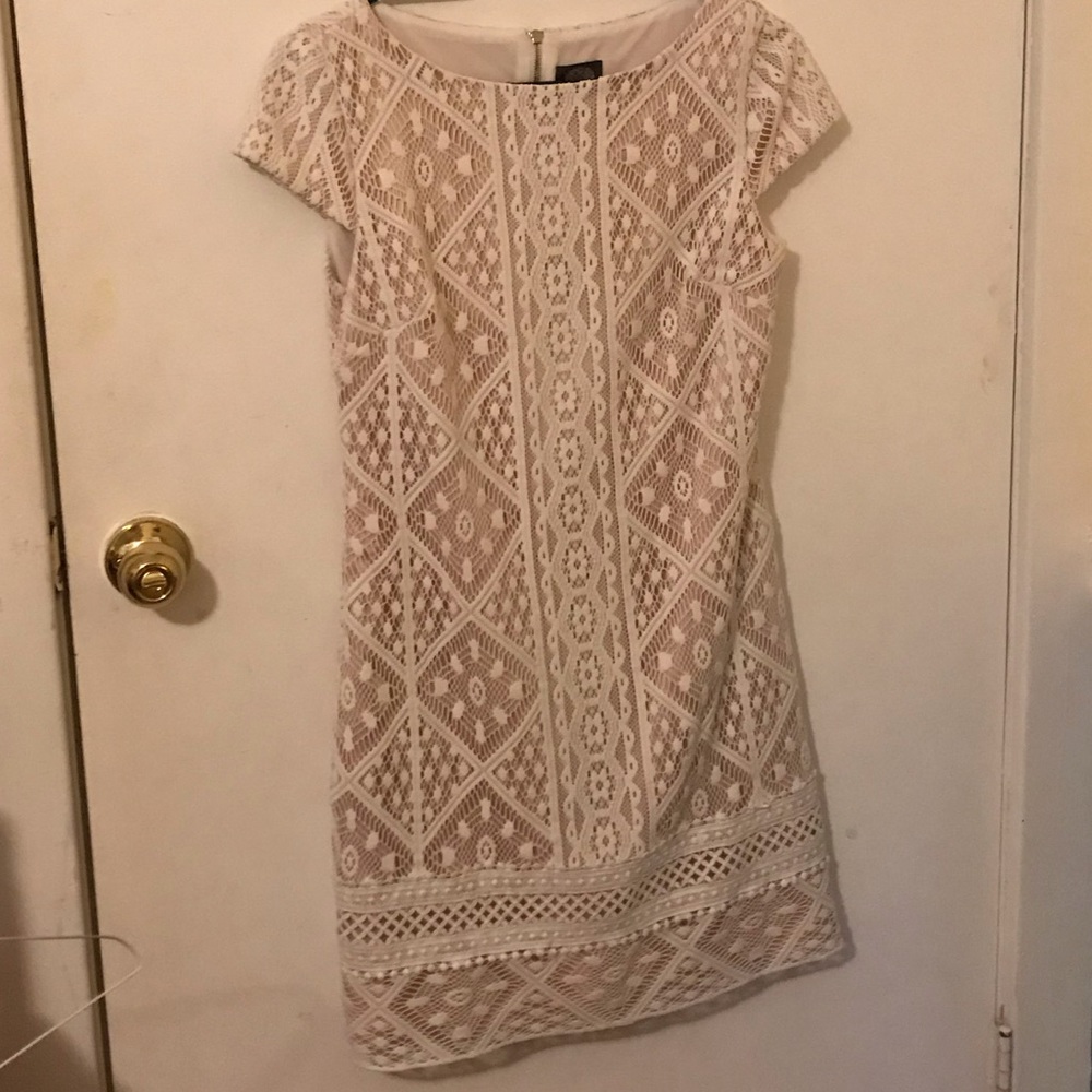 Vince Camuto off white and cream lace dress